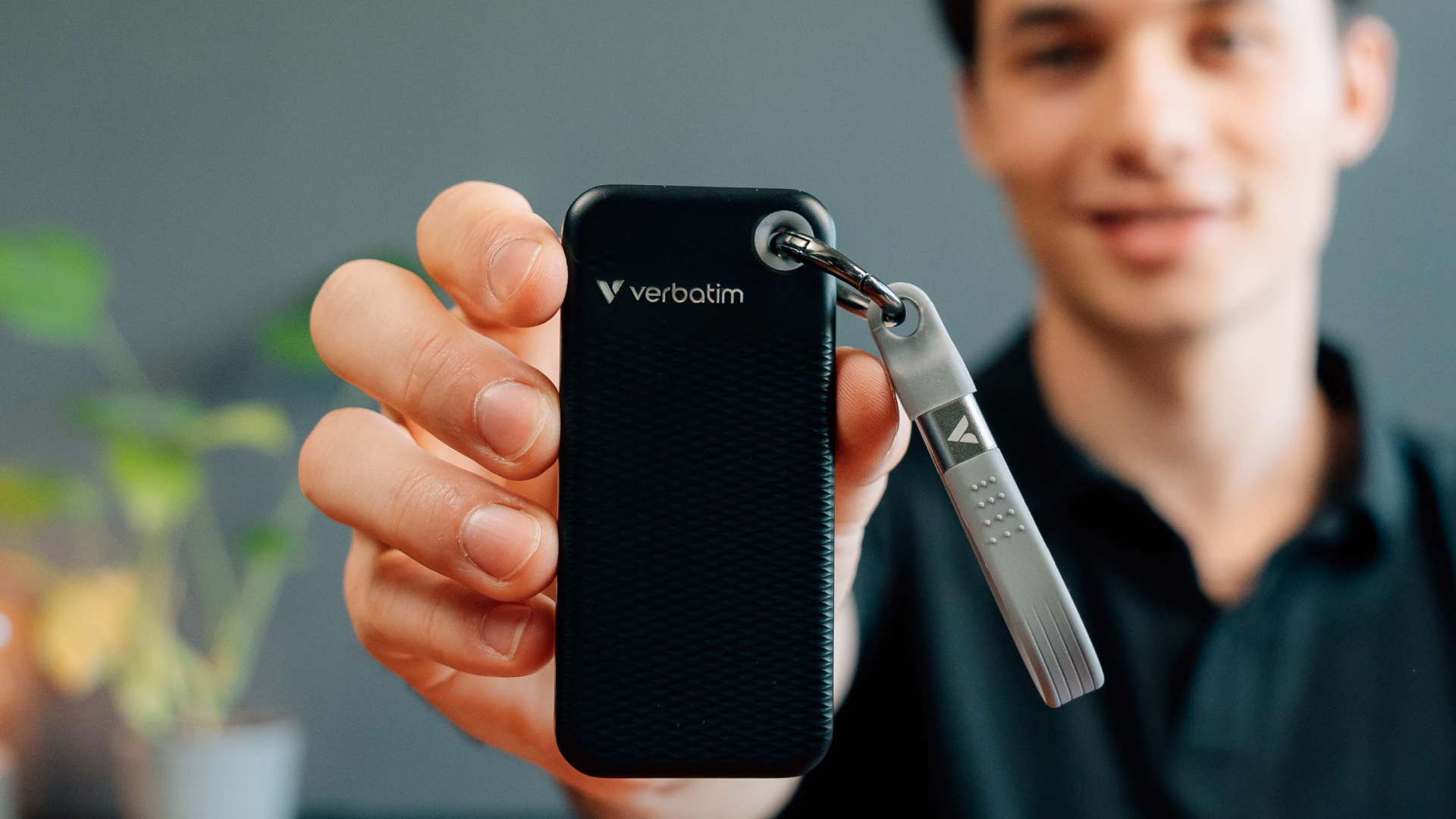 Amazon.com: Verbatim 1TB Pocket SSD, Up to 1000MB/s, USB-C, USB